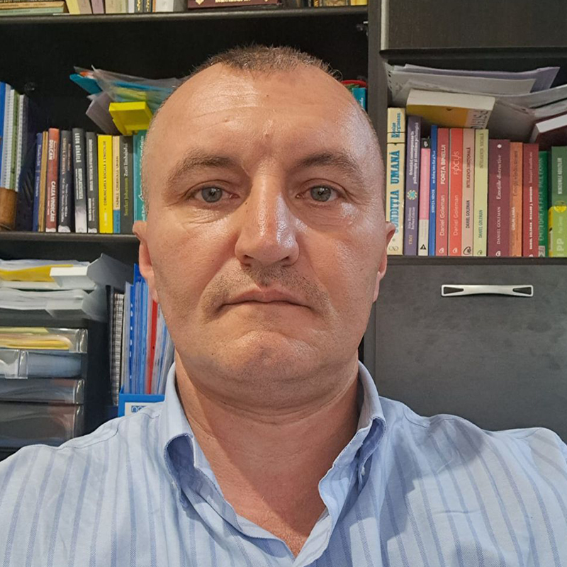 https://www.psihologbuzau.ro/wp-content/uploads/2026/01/Gabriel-Pascu-Team-Members.jpg